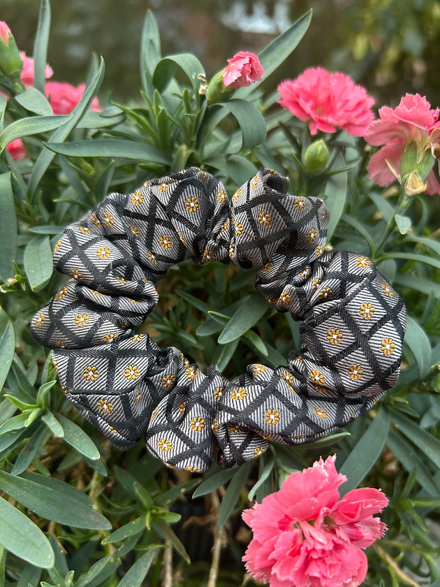 gumki do włosów Jedwabna gumka scrunchie z upcyclingu