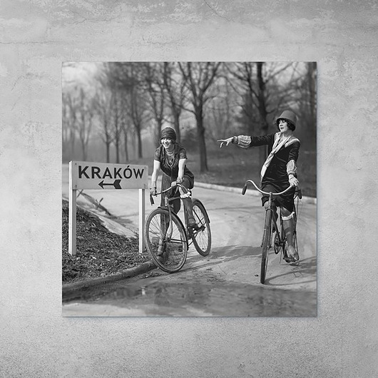 fotografia Plakat Vintage - Dziewczyny na rowerach Kraków