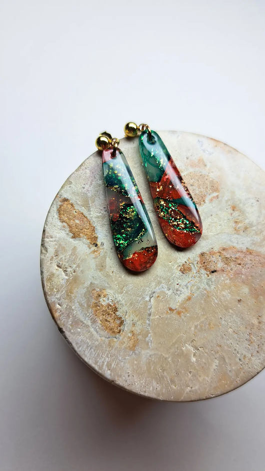 kolczyki z masy plastycznej Czerwono zielono złote wiszące kolczyki krople na sztyftach