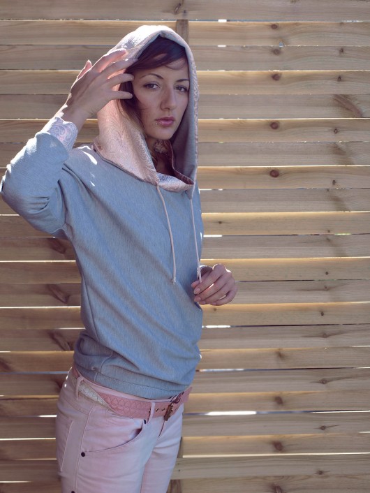 PROMOCJA Bluza szara różowy kaptur XS S M L XL Benni