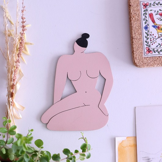 Ozdoby na ścianę Dekor kobieta 4 pudrowy róż