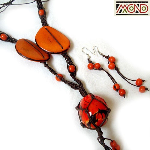 Naszyjnik z orzecha tagua w żywicy (NK10) Galeria Macondo