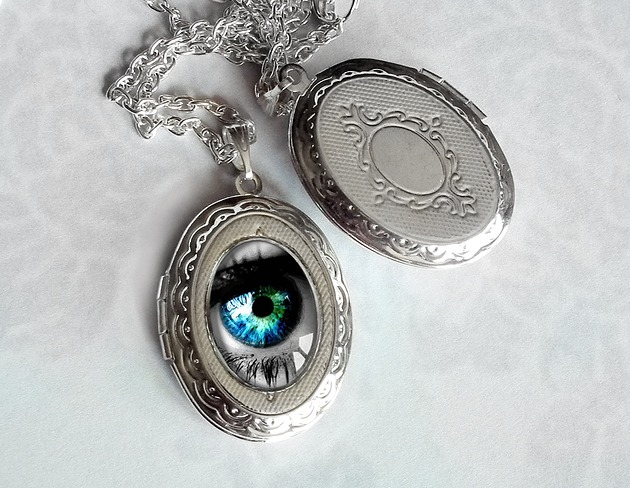 wisiory OTWIERANY MEDALION ''oko'', sekretnik stal chirurgiczna