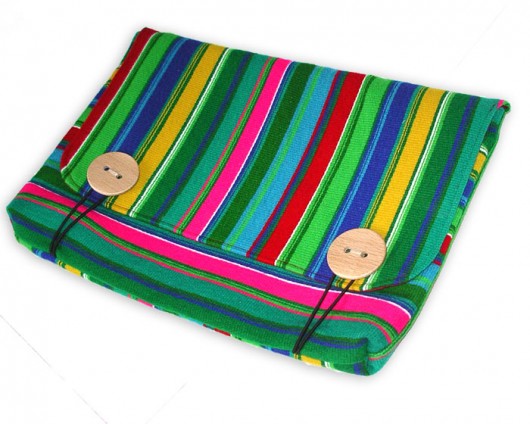 Folk Laptop Case (handwoven woolwork) na ludowo