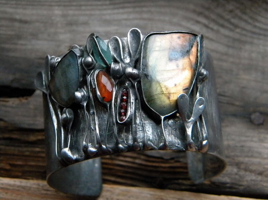 złote labradoryty  -  bransoleta mankiet CUFF Beata Trotter