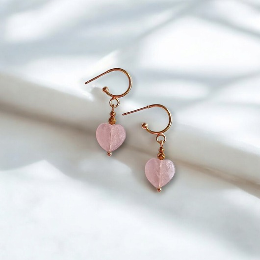 kolczyki z kamieniami Kolczyki serduszka KWARC TRUSKAWKOWY : wyjątkowy prezent