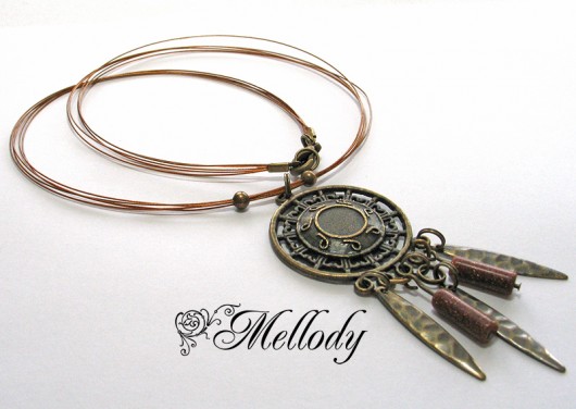 Antyczny talizman mellody