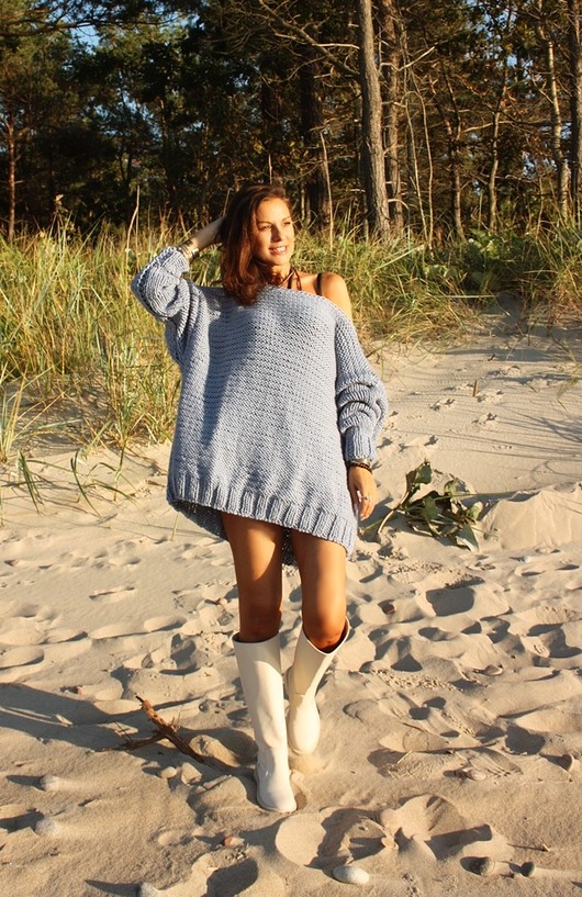 swetry damskie  Sweter handmade oversize  baby blue z wełną