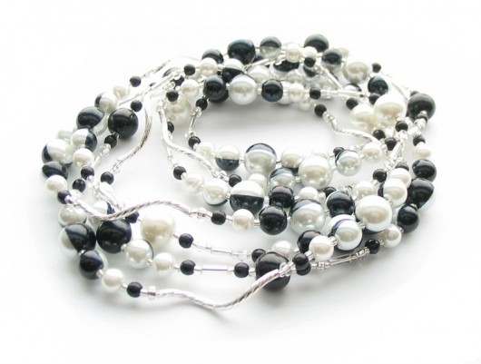 Black & White - korale Vildi