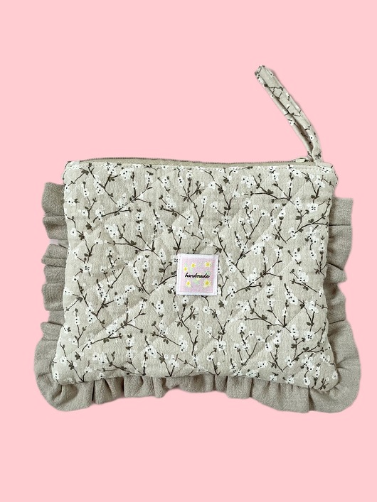 kosmetyczki Kosmetyczka pikowana z muślinu