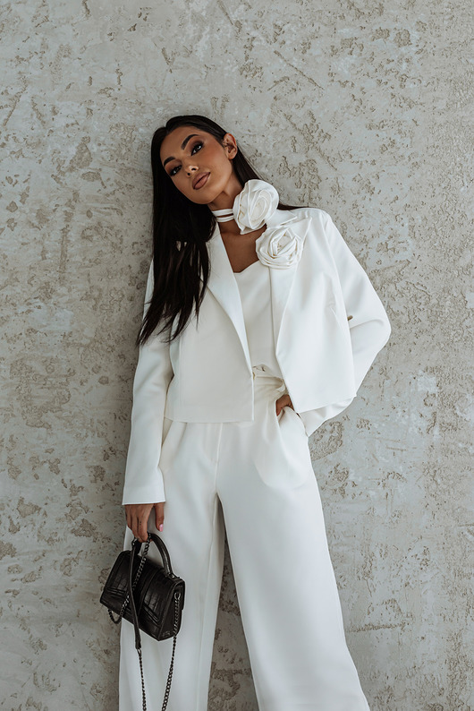 marynarki damskie Krótka marynarka CHLOE WHITE