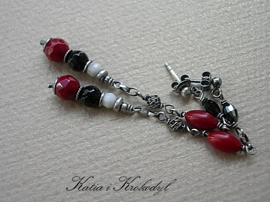 Black red white 2 Katia i krokodyl