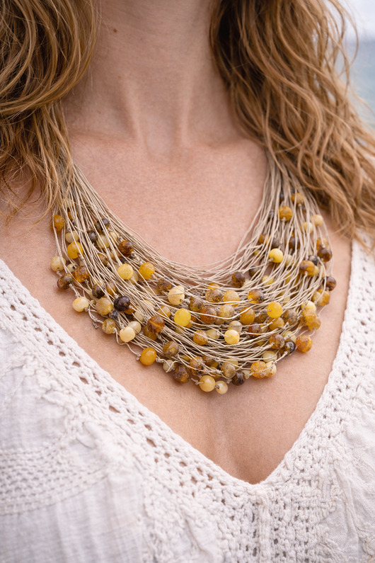 korale Naszyjnik bursztynowy w sylu boho, naszyjnik lniany, bursztyn bałtycki