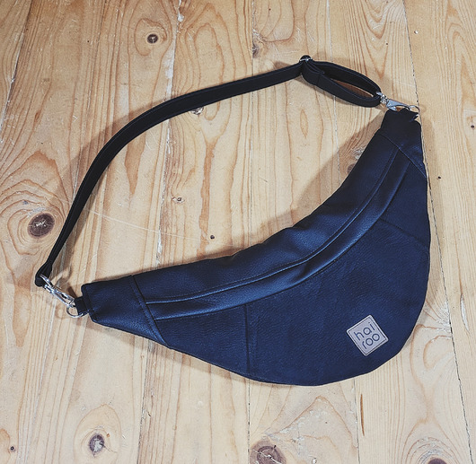 saszetka nerka Nerka "Haru" czarna zamszowa z ekoskórą