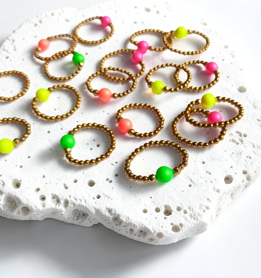 pierścionki elastyczne Pierścionek : Swarovski neon pearls : NEON GREEN : gold