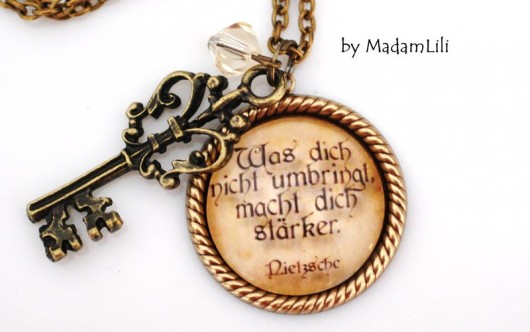 Naszyjnik “Co cię nie zabije to cię wzmocni” MadamLili