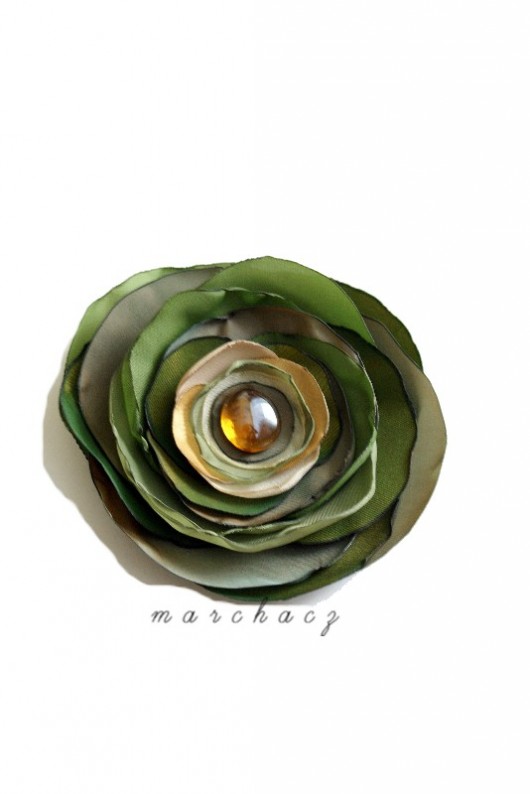 Barwy ochronne Manufaktura broszki