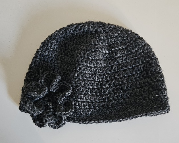 czapki damskie Czapka retro z wełny