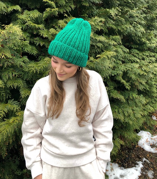 czapki damskie Wełniana zielona czapka Lily long 100% wełna handmade ręcznie robiona
