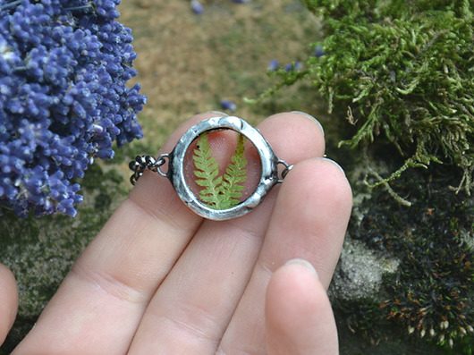 bransoletki wire wrapping Z paprocią