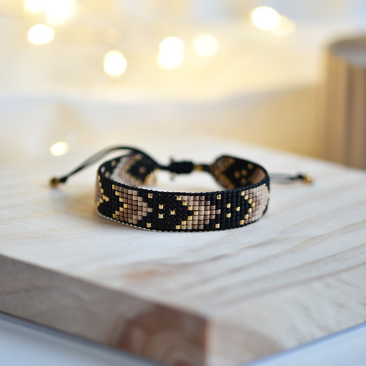 bransoletki na sznurku Tkana bransoletka - harmonia czerni, beżu i złota