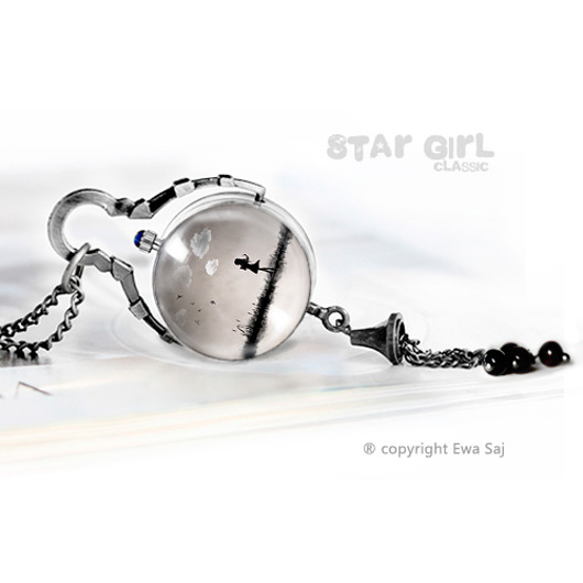 Star Girl Classic, Obłoki - sferyczny zegarek. Ewa Saj Fotografie