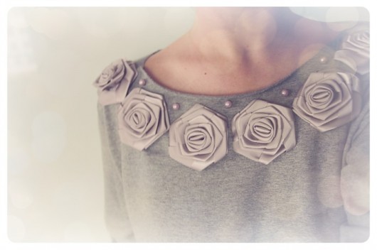 BLUZA SZARE RÓŻE - handmade - oversize Pudrowy Różowy