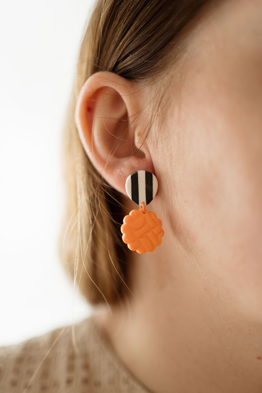 kolczyki z masy plastycznej Wiszące kolczyki z fakturą