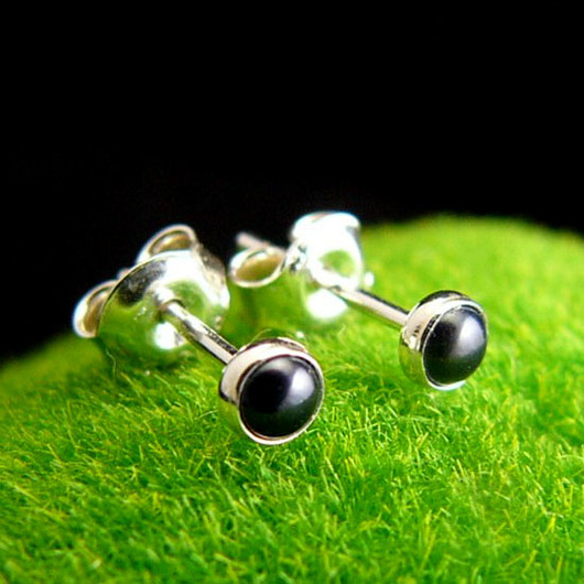 kolczyki z kamieniami Kolczyki Sztyfty Drobinki - Czarna Perła Srebro 3