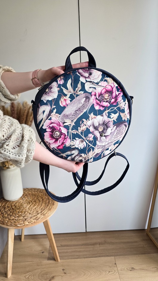 plecaki Plecak Okrągły z Motywem Kwiatów i Czapli Granatowy