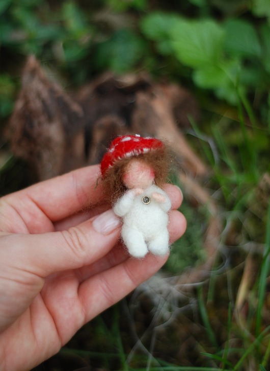 figurki i rzeźby Elf Muchomorek- Waldorf Toys