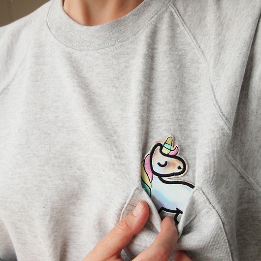 Bluza Raglan kieszonka Jednorożec Holo ONE MUG A DAY