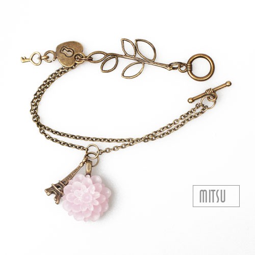 Eiffel Tower Mitsu