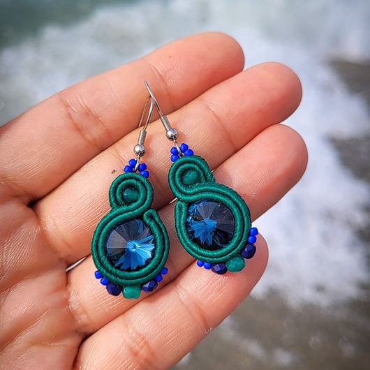 kolczyki soutache Sofi 2 - kolczyki z kryształami