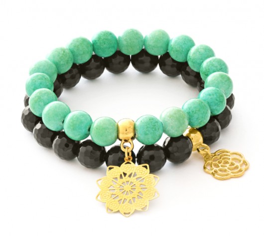 Green jade & onyx with pendants. Lavoga