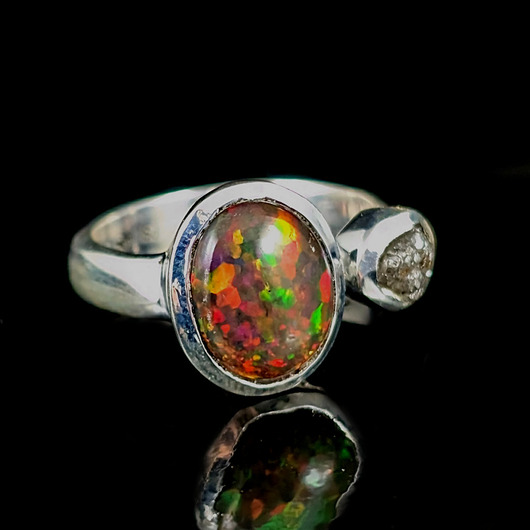 pierścionki srebrne Pierścionek czarny opal i diament