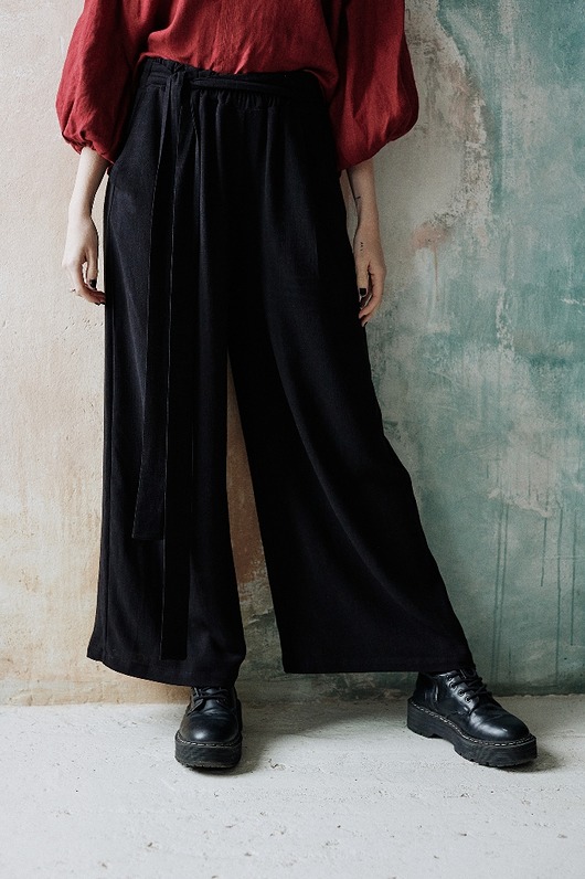 spodnie materiałowe Spodnie HANA / black /