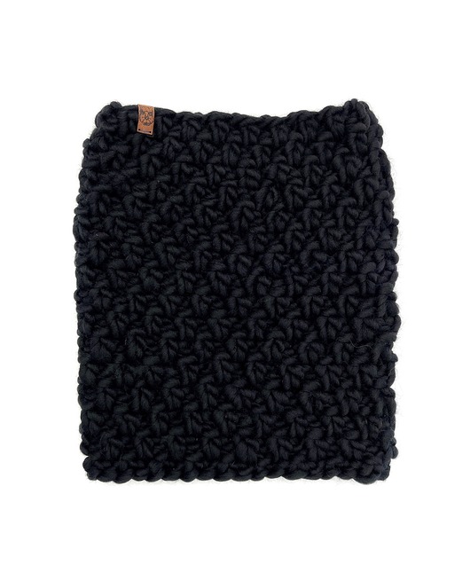 tuby i kominy Czarny duży komin z grubej wełny peruwiańskiej