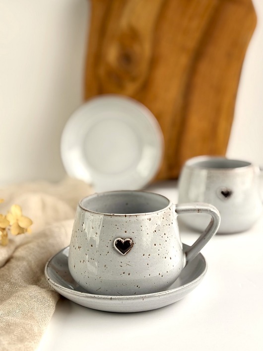 filiżanki Filiżanka ze spodkiem beczułka 250 ml w stylu boho - Cappuccino z sercem