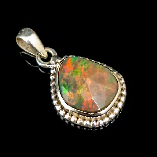 wisiory Romantyczny z opalem