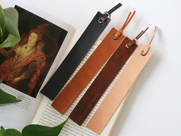 zakładki do książek Skórzana zakładka do książki z tekstem