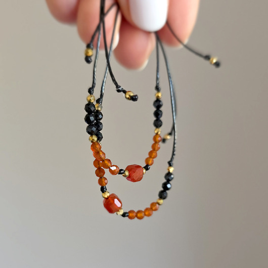 bransoletki z kamieni naturalnych Karneol, czarny turmalin, hematyt bransoletka