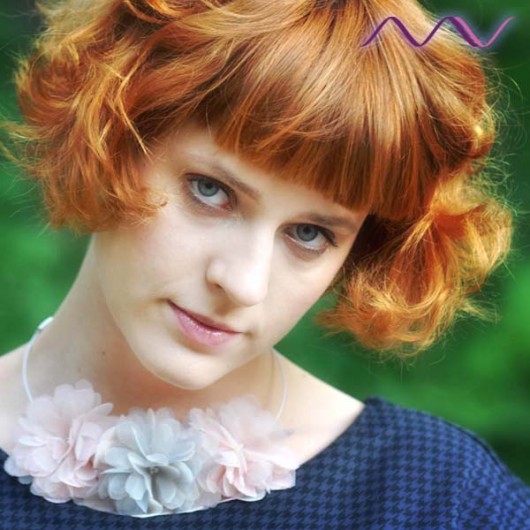 Naszyjnik blado-różowo-szary Madame Vu