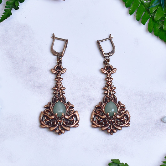 kolczyki z miedzi Wiktoriańskie miedziane kolczyki z zielonym awenturynem