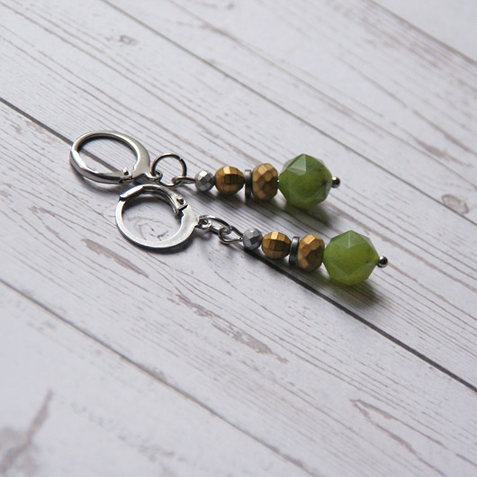 kolczyki z kamieniami WYSYŁKA 24h -Delikatne kolczyki - nefryt, hematyt