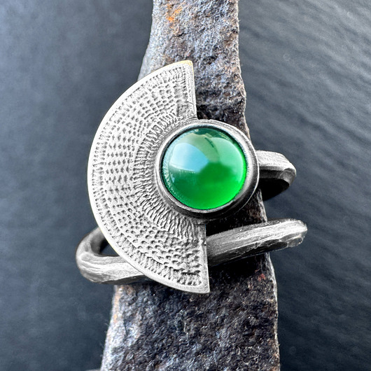 pierścionki srebrne Orientalny pierścionek wachlarz z zielonym onyksem