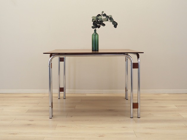 stoliki kawowe Stolik orzechowy, włoski design, lata 70, produkcja: Włochy