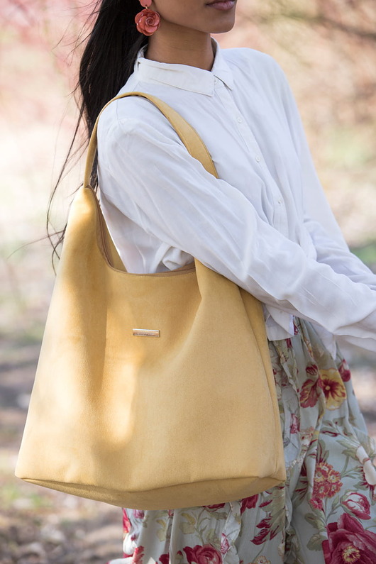 torby na ramię Torba HOBO z miodowego nubuku tapicerskiego