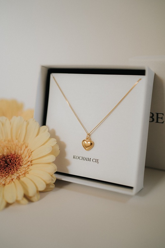 złote naszyjniki Prezent na Walentynki - naszyjnik pozłacany z serduszkiem