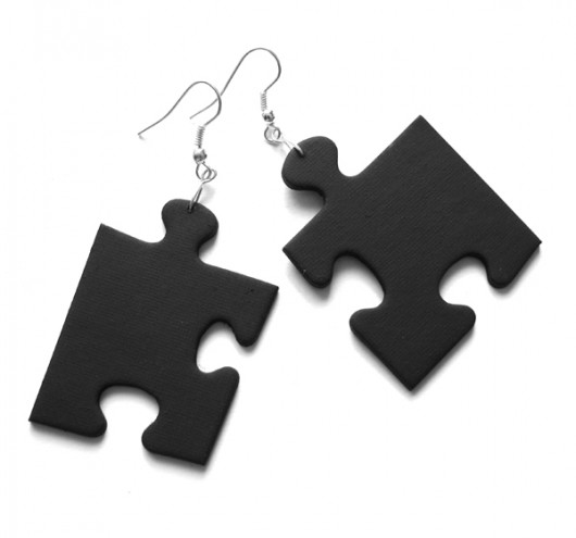 p 12 felt label